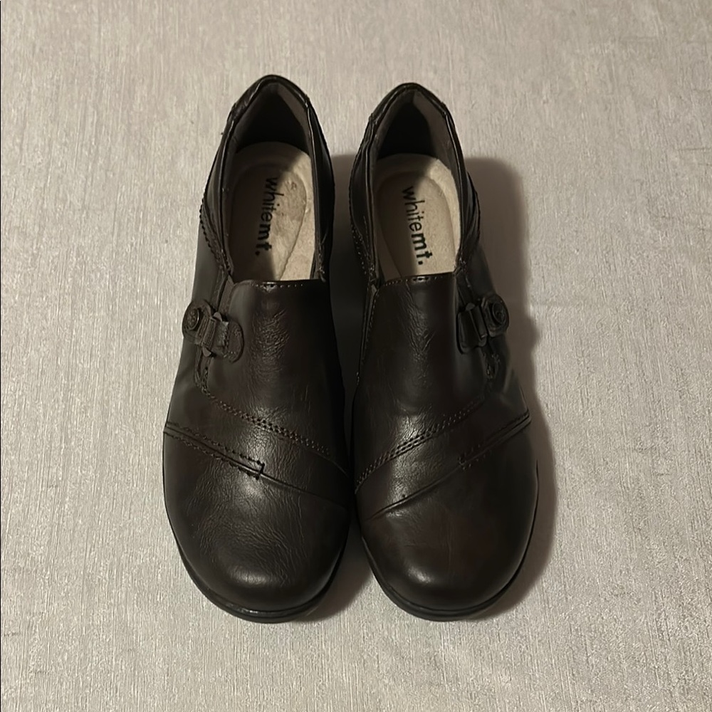 White Mountain Dark Brown Leather Slip-Ons